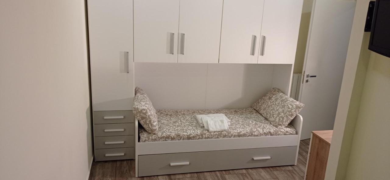 I Mori Apartament Ragalna Eksteriør bilde